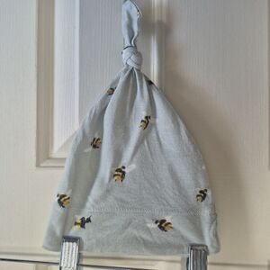 🌼$5 Milkbarn Bee Print Hat